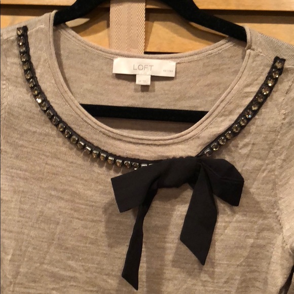 LOFT Taupe Sweater bead and bow neckline Petite S - Picture 2 of 6